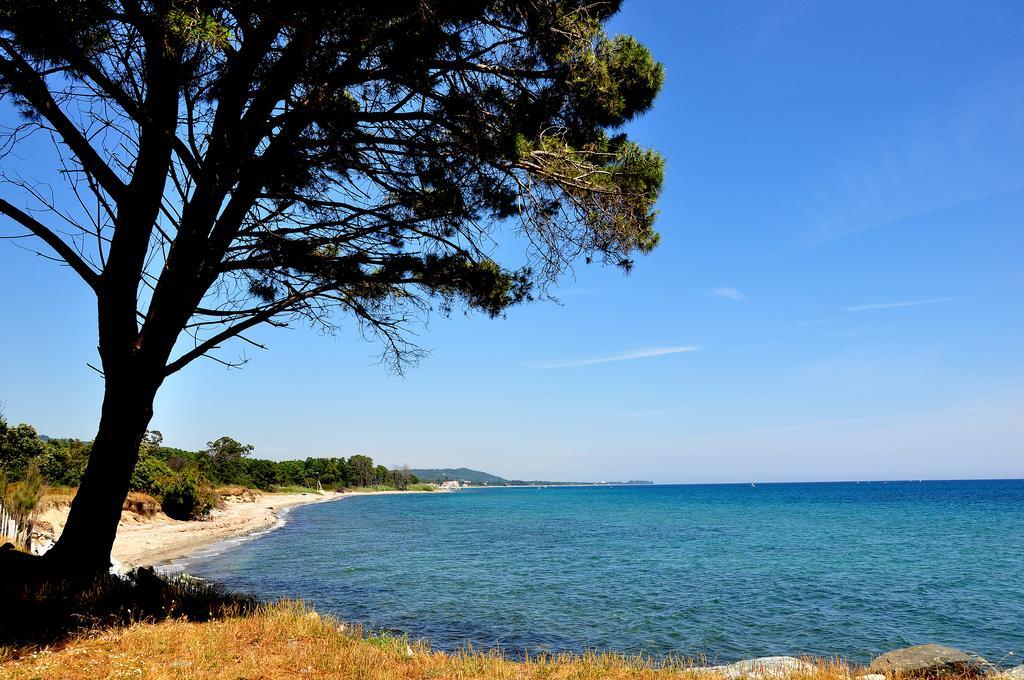 Sole E Mare Aparthotel Santa-Maria-Poggio  Kültér fotó