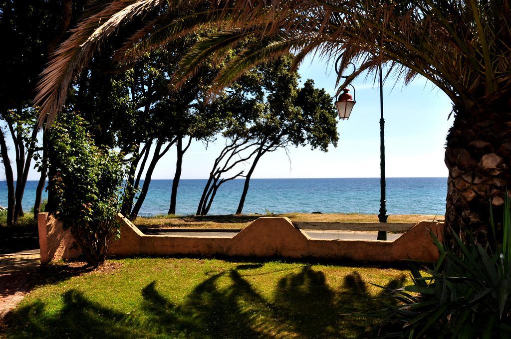 Sole E Mare Aparthotel Santa-Maria-Poggio  Kültér fotó