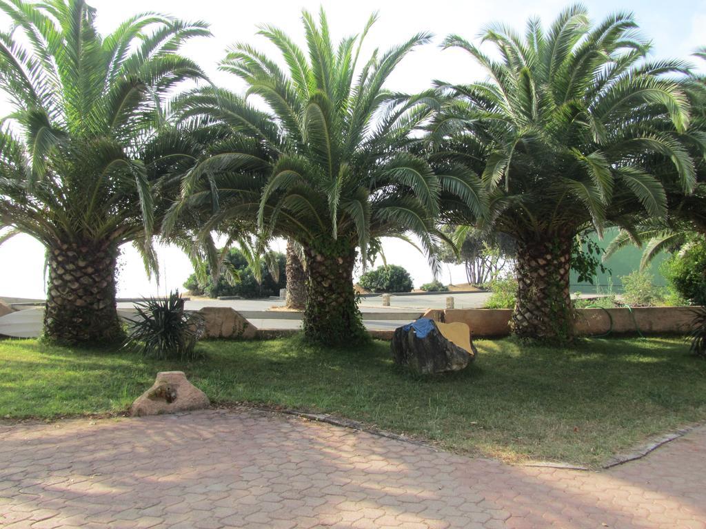Sole E Mare Aparthotel Santa-Maria-Poggio  Kültér fotó
