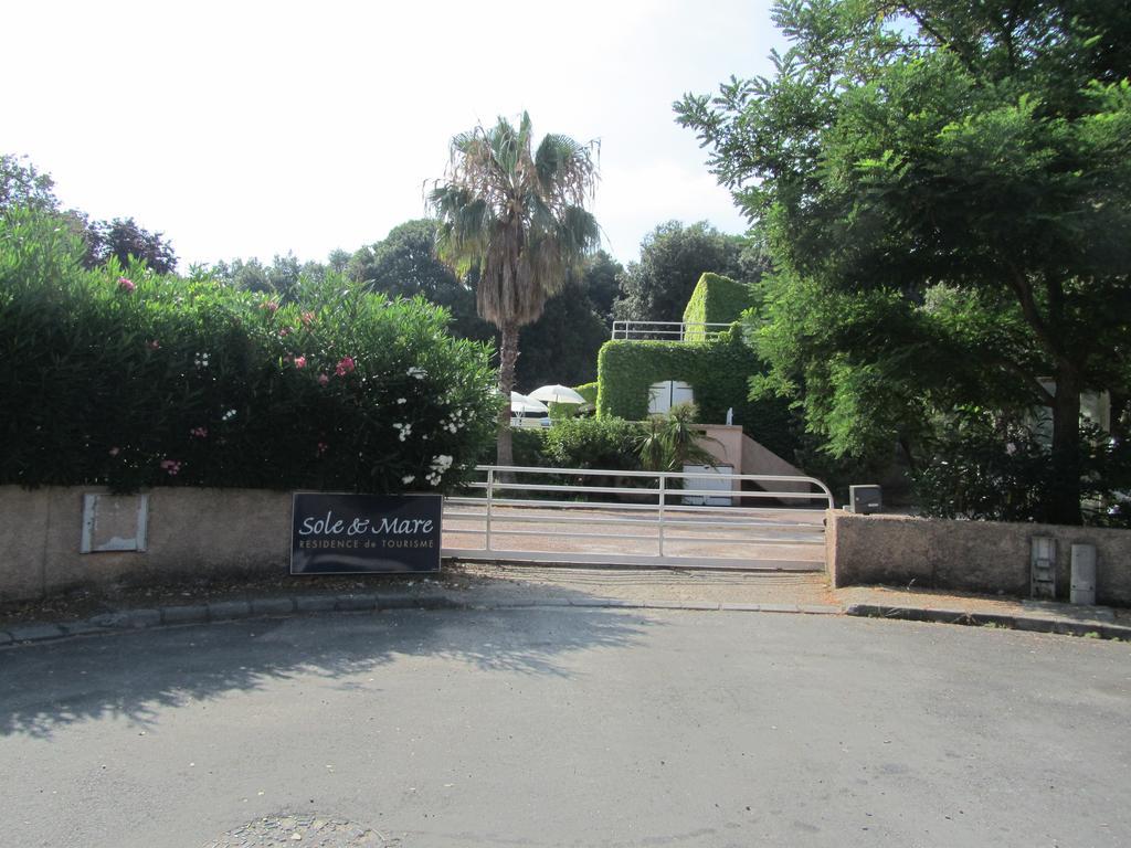 Sole E Mare Aparthotel Santa-Maria-Poggio  Kültér fotó
