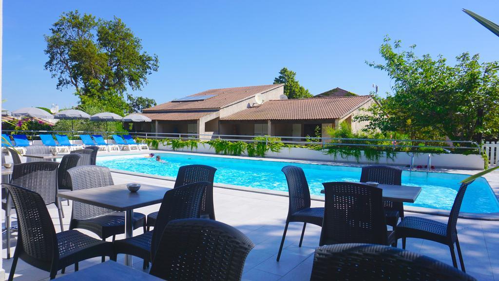 Sole E Mare Aparthotel Santa-Maria-Poggio  Kültér fotó